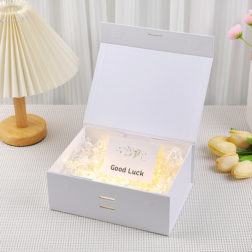 White + Raffia Fillerr